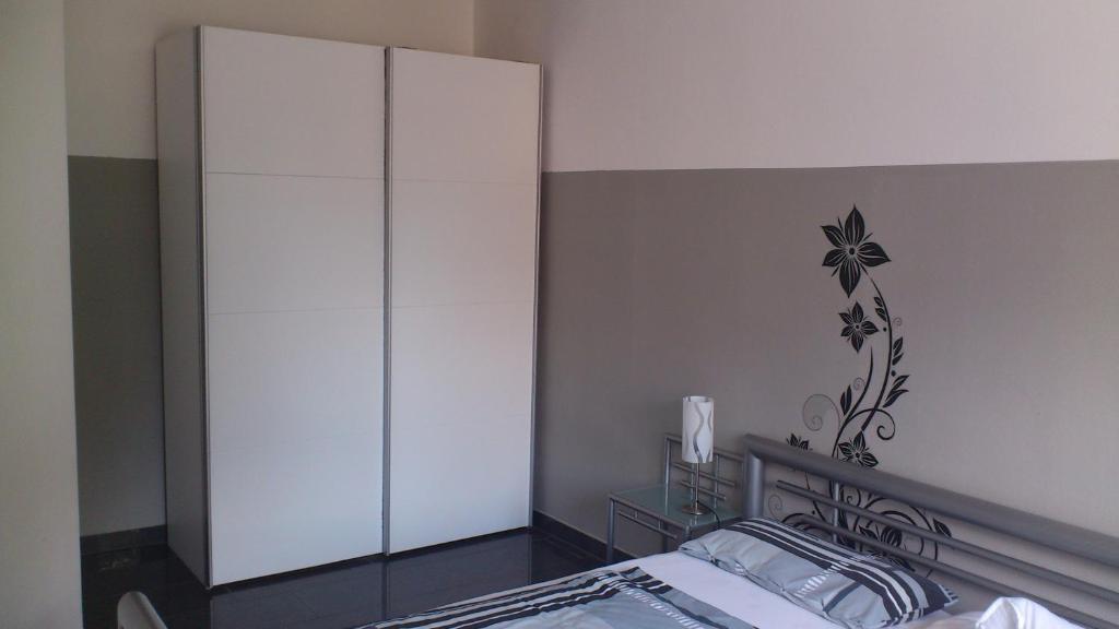 Hotel Am Rosenplatz,24 Stunden Check In, Kostenfreie Parkplaetze Brechtorf Стая снимка
